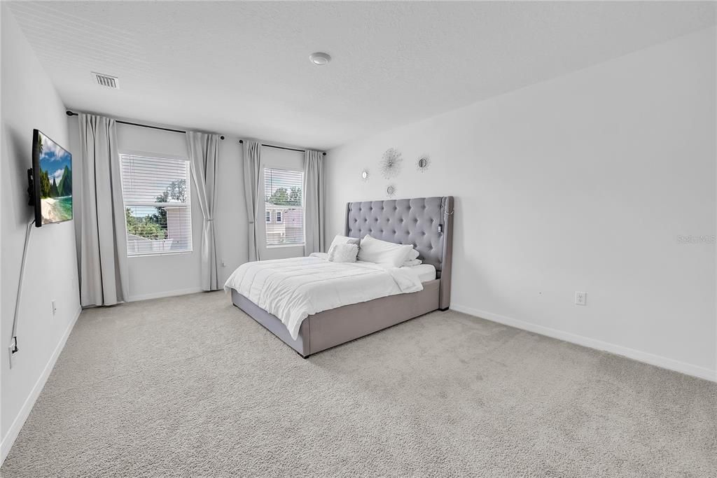For Sale: $545,990 (5 beds, 3 baths, 2605 Square Feet)