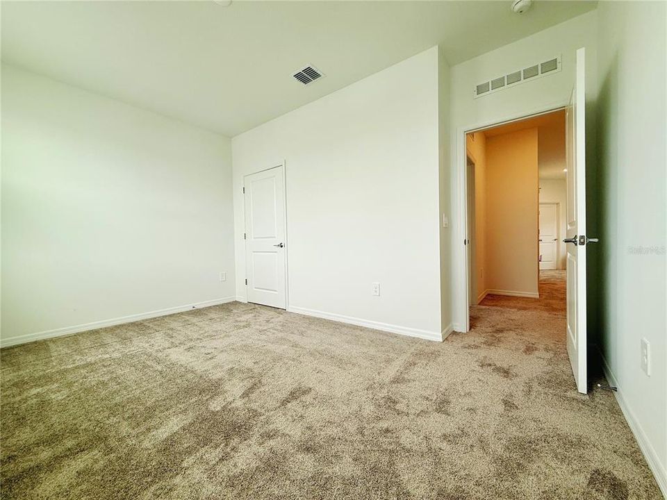 For Rent: $2,550 (4 beds, 3 baths, 2030 Square Feet)