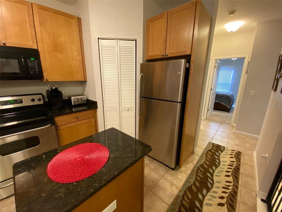 В аренду: $2,300 (3 спален, 3 ванн, 1335 Квадратных фут)