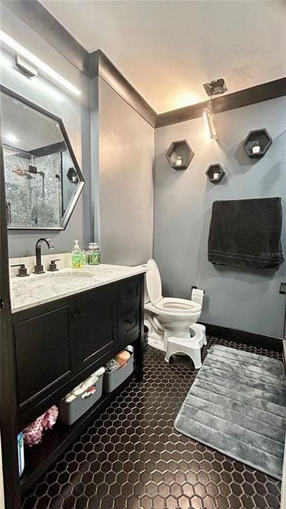 For Rent: $2,300 (3 beds, 2 baths, 1652 Square Feet)