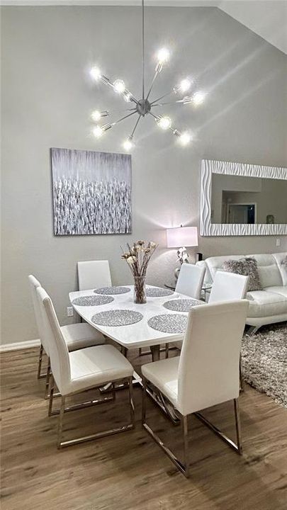 For Rent: $2,300 (3 beds, 2 baths, 1652 Square Feet)