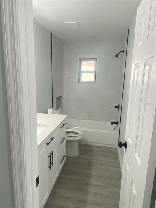 For Rent: $2,585 (4 beds, 2 baths, 1556 Square Feet)