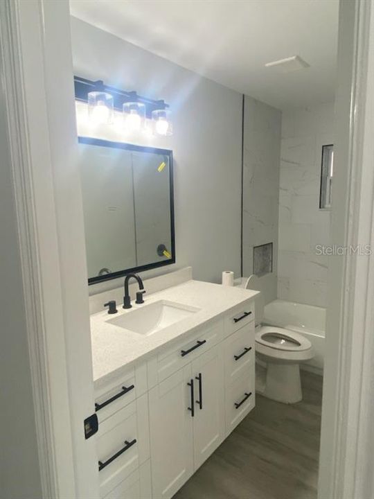 For Rent: $2,585 (4 beds, 2 baths, 1556 Square Feet)