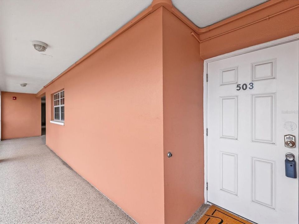 En Venta: $160,000 (2 camas, 2 baños, 1050 Pies cuadrados)