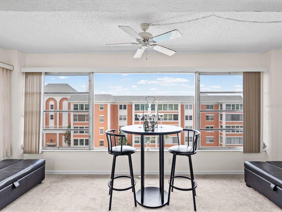 En Venta: $160,000 (2 camas, 2 baños, 1050 Pies cuadrados)