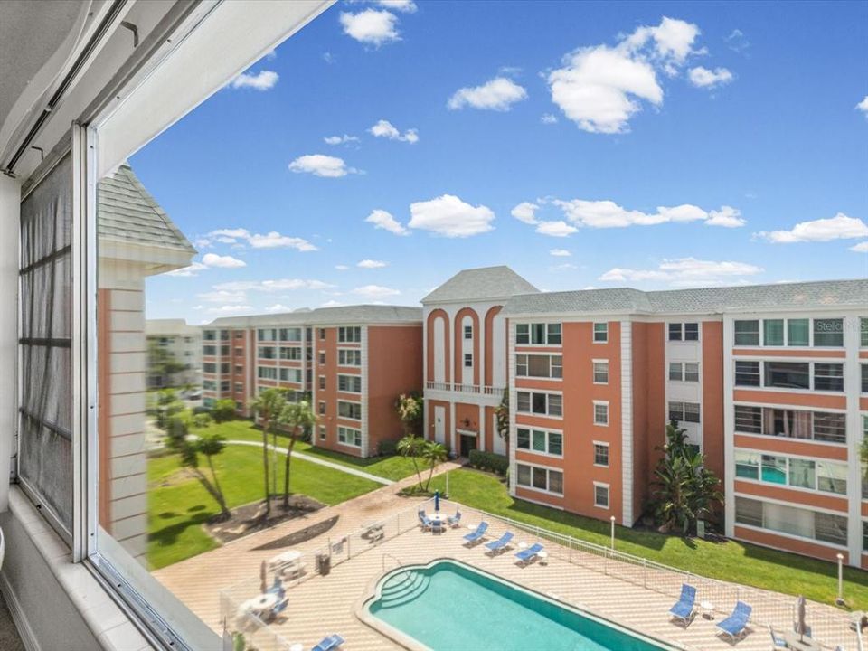 En Venta: $160,000 (2 camas, 2 baños, 1050 Pies cuadrados)