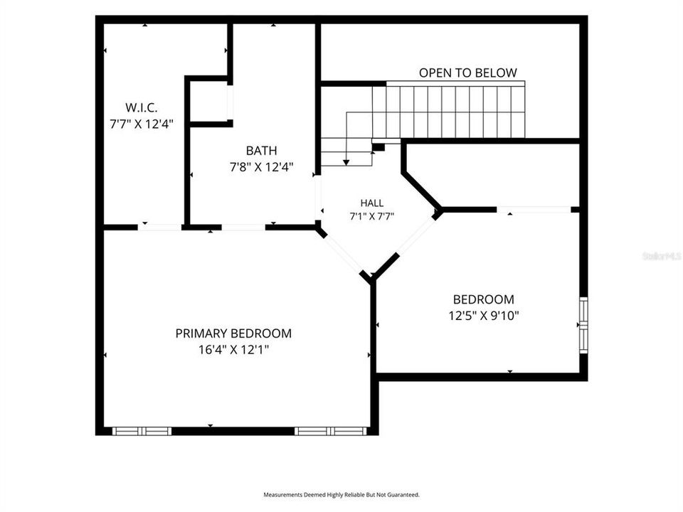 Activo con contrato: $375,000 (3 camas, 2 baños, 1650 Pies cuadrados)