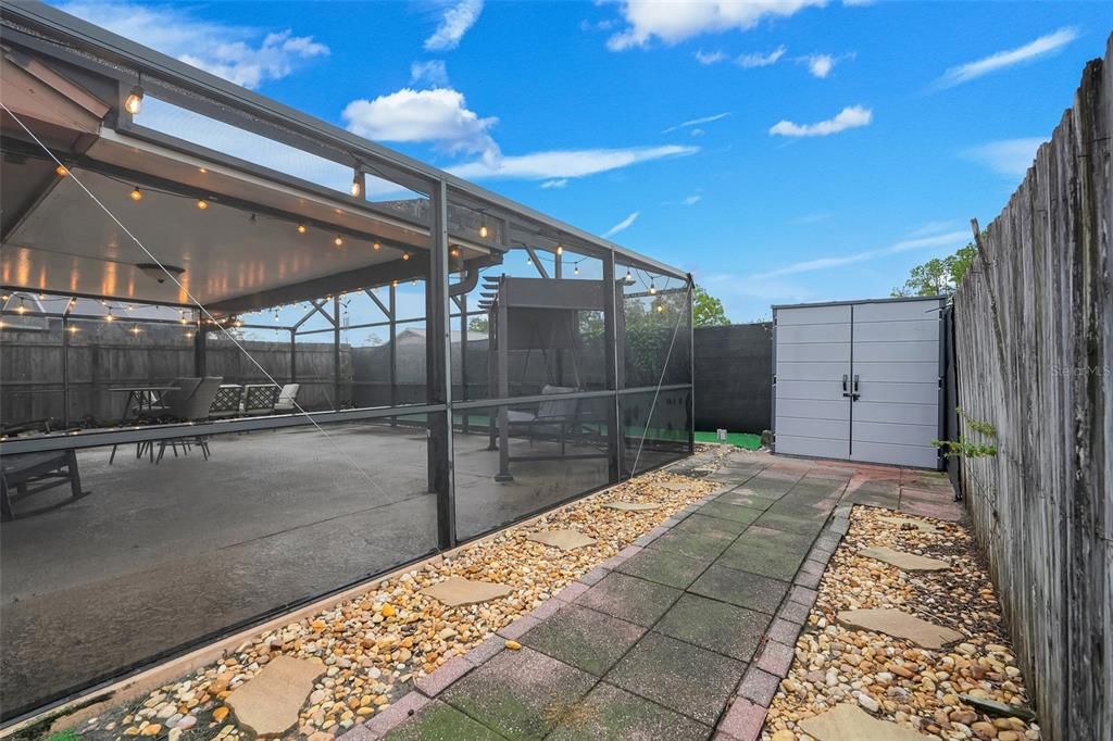 Activo con contrato: $375,000 (3 camas, 2 baños, 1650 Pies cuadrados)