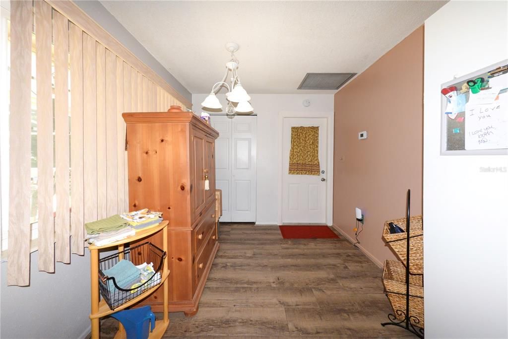 На продажу: $415,000 (3 спален, 2 ванн, 1582 Квадратных фут)