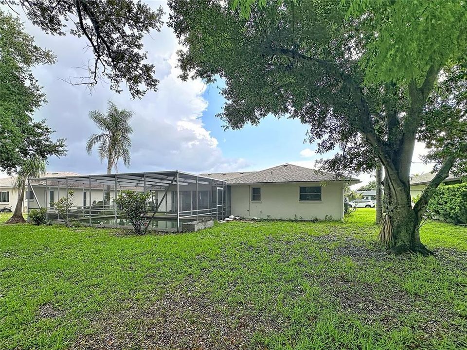 For Sale: $349,900 (3 beds, 2 baths, 1387 Square Feet)