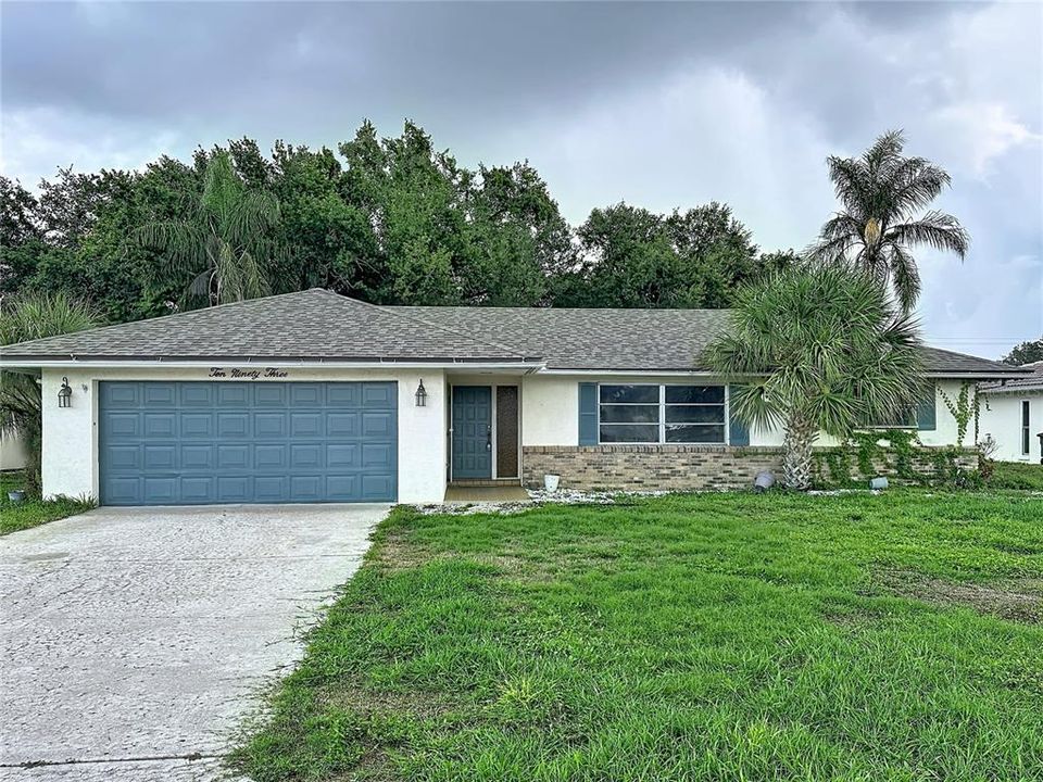 For Sale: $349,900 (3 beds, 2 baths, 1387 Square Feet)