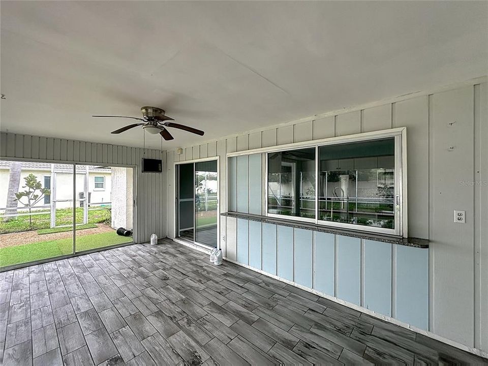 For Sale: $349,900 (3 beds, 2 baths, 1387 Square Feet)