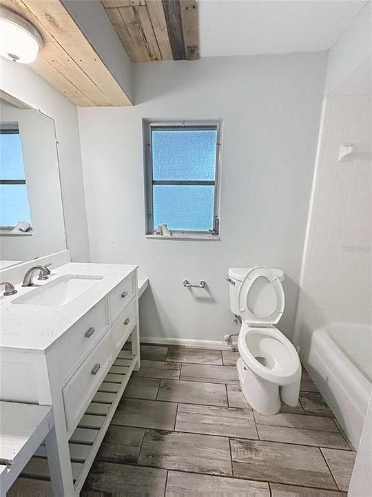 For Sale: $349,900 (3 beds, 2 baths, 1387 Square Feet)