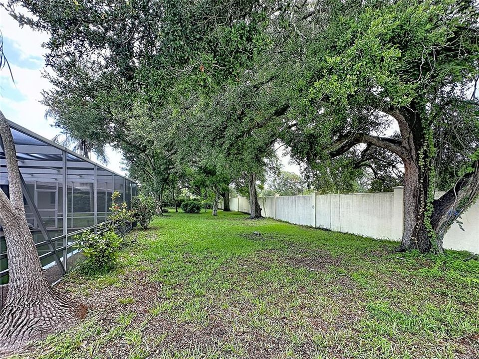 For Sale: $349,900 (3 beds, 2 baths, 1387 Square Feet)