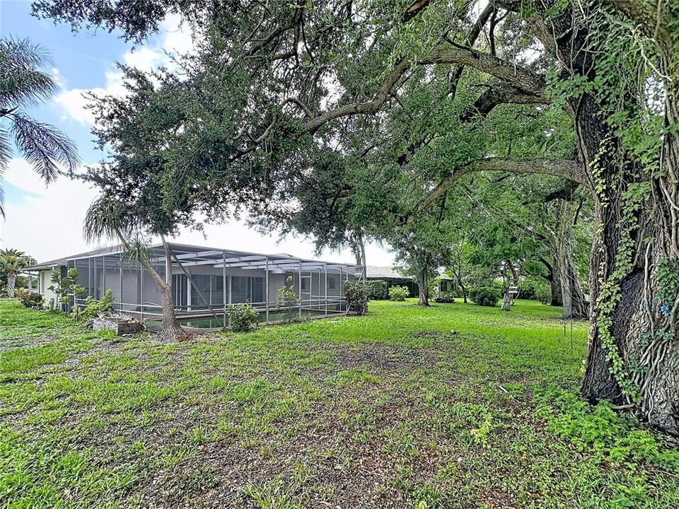 For Sale: $349,900 (3 beds, 2 baths, 1387 Square Feet)