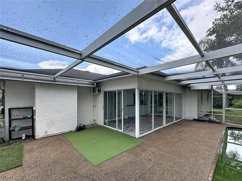 For Sale: $349,900 (3 beds, 2 baths, 1387 Square Feet)