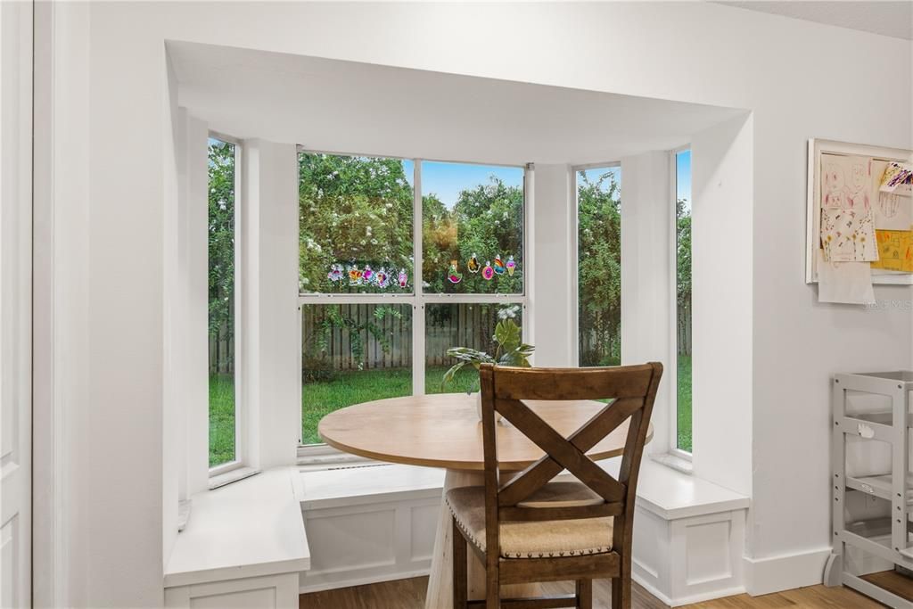 En Venta: $575,000 (3 camas, 2 baños, 2100 Pies cuadrados)