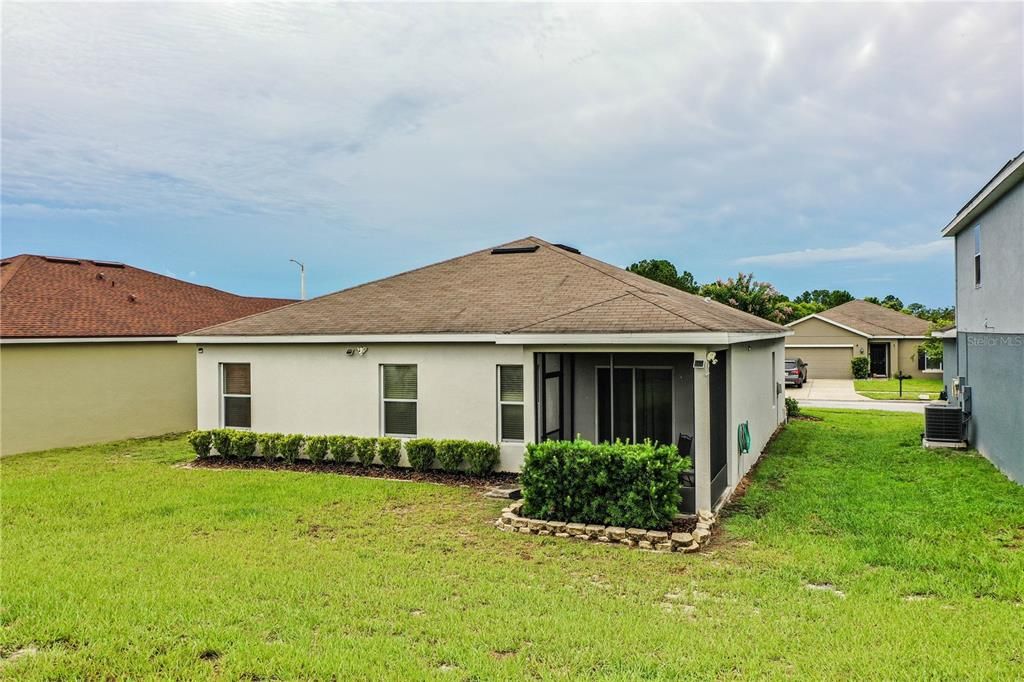 For Sale: $250,000 (3 beds, 2 baths, 1450 Square Feet)