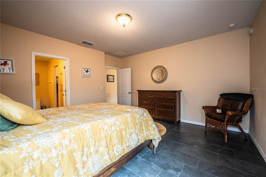 For Sale: $250,000 (3 beds, 2 baths, 1450 Square Feet)