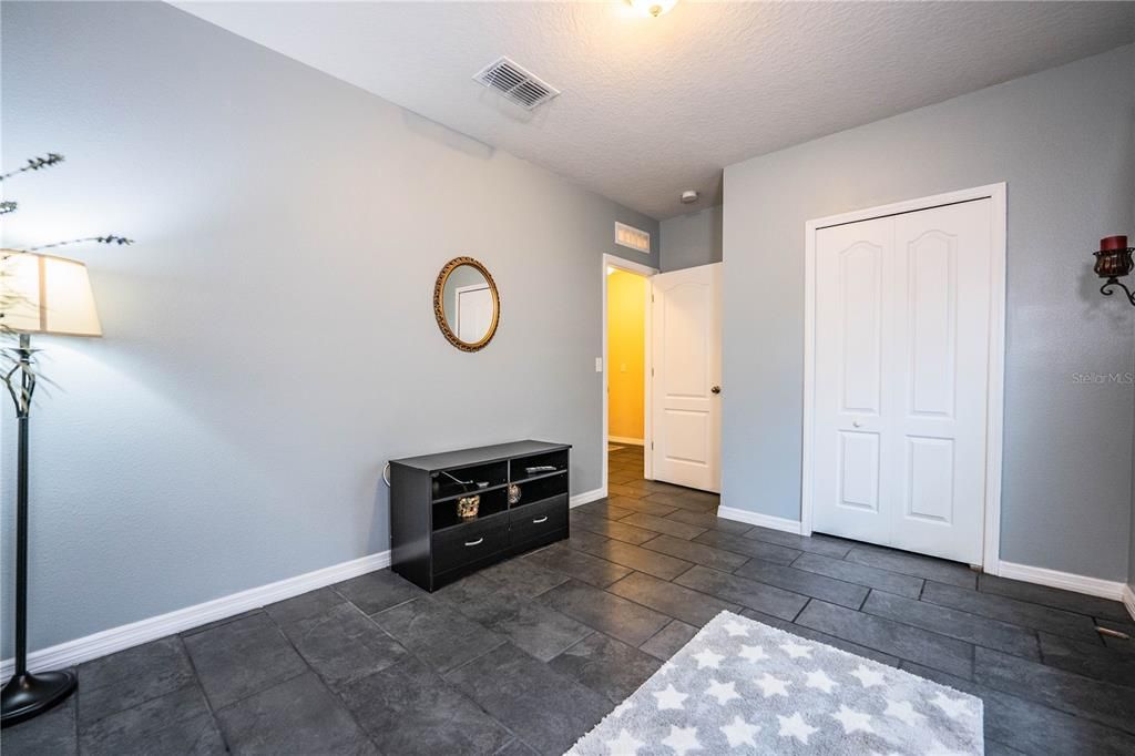 For Sale: $250,000 (3 beds, 2 baths, 1450 Square Feet)