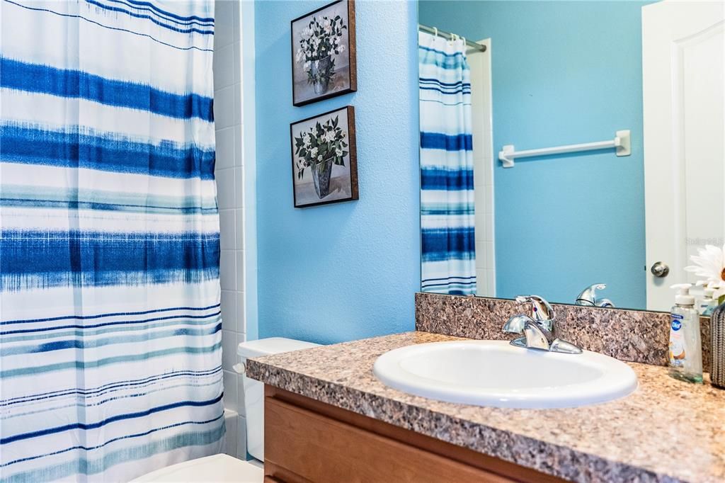 For Sale: $250,000 (3 beds, 2 baths, 1450 Square Feet)