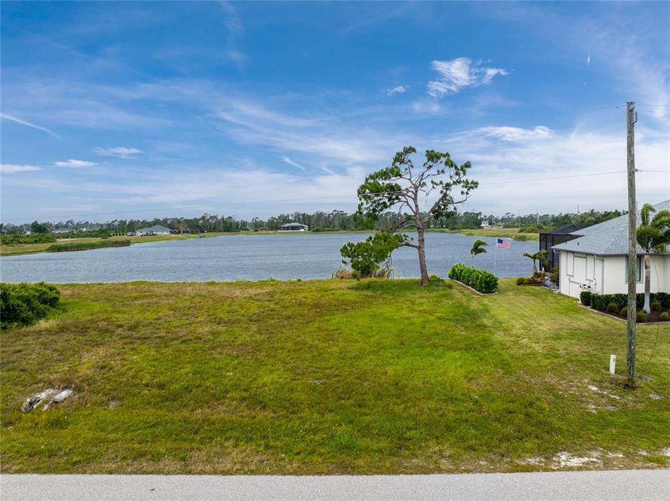 En Venta: $65,000 (0.19 acres)