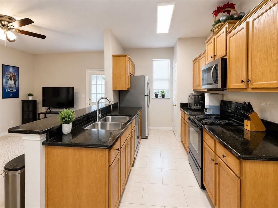 En Venta: $240,000 (3 camas, 2 baños, 1260 Pies cuadrados)