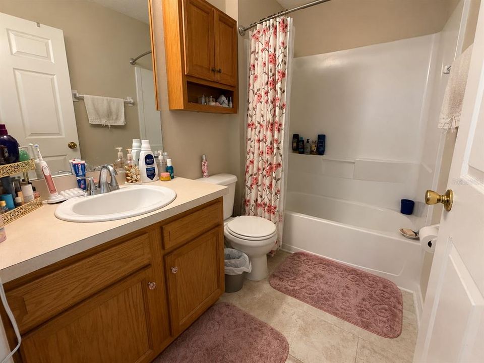 En Venta: $240,000 (3 camas, 2 baños, 1260 Pies cuadrados)