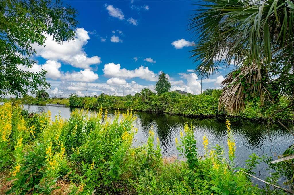 En Venta: $54,000 (0.23 acres)
