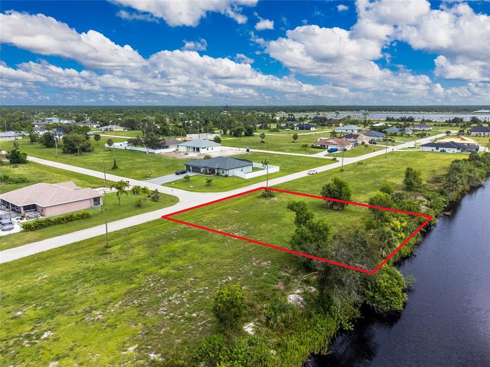 En Venta: $54,000 (0.23 acres)