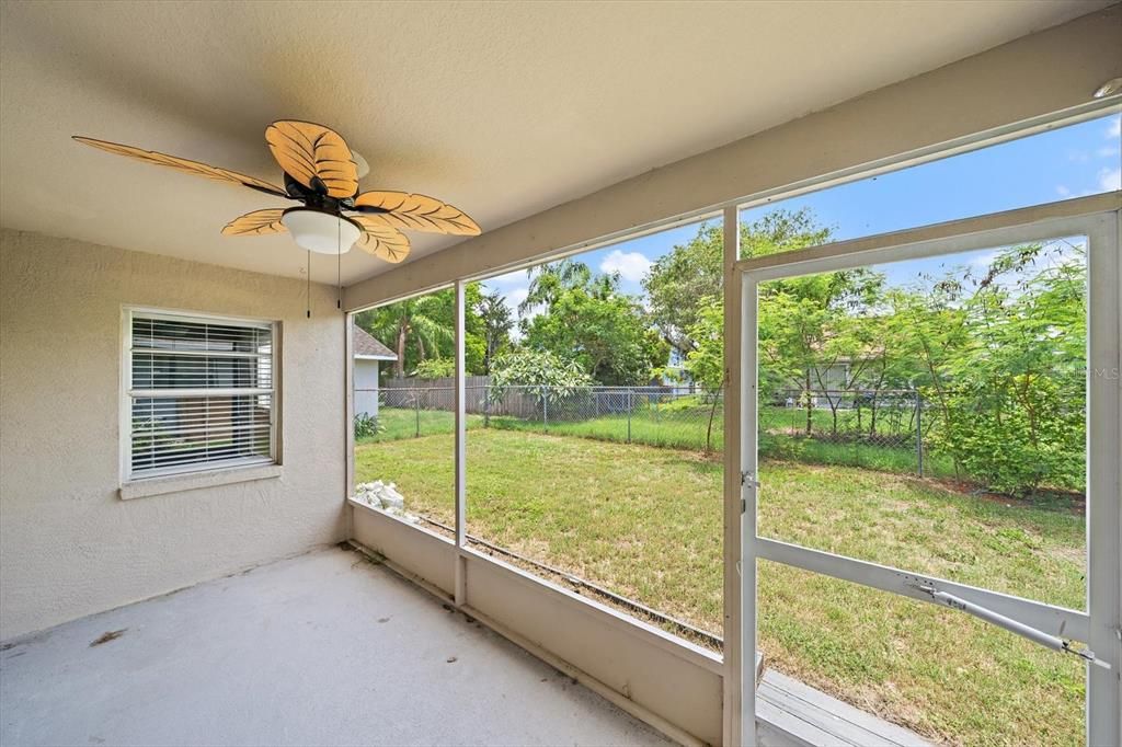 En Venta: $275,000 (2 camas, 1 baños, 907 Pies cuadrados)