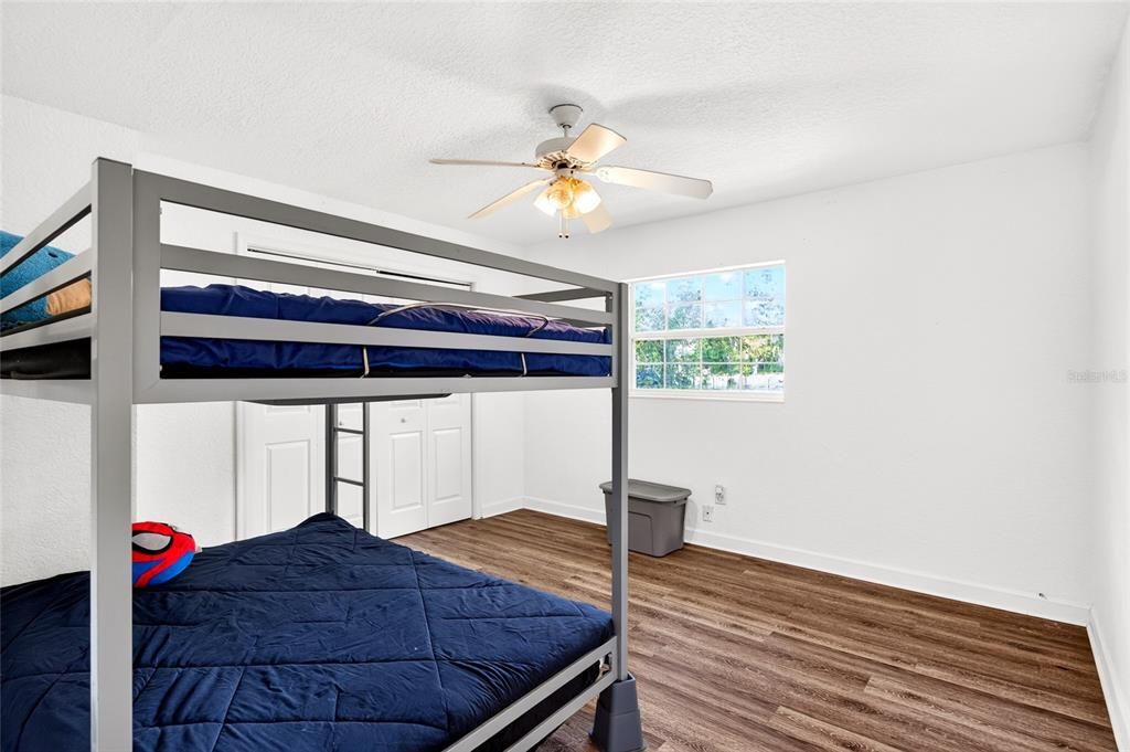 For Sale: $255,000 (3 beds, 2 baths, 1572 Square Feet)