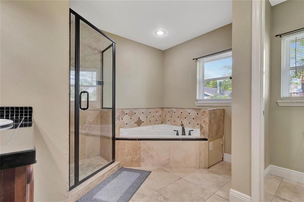 Active With Contract: $3,850 (3 beds, 2 baths, 2502 Square Feet)