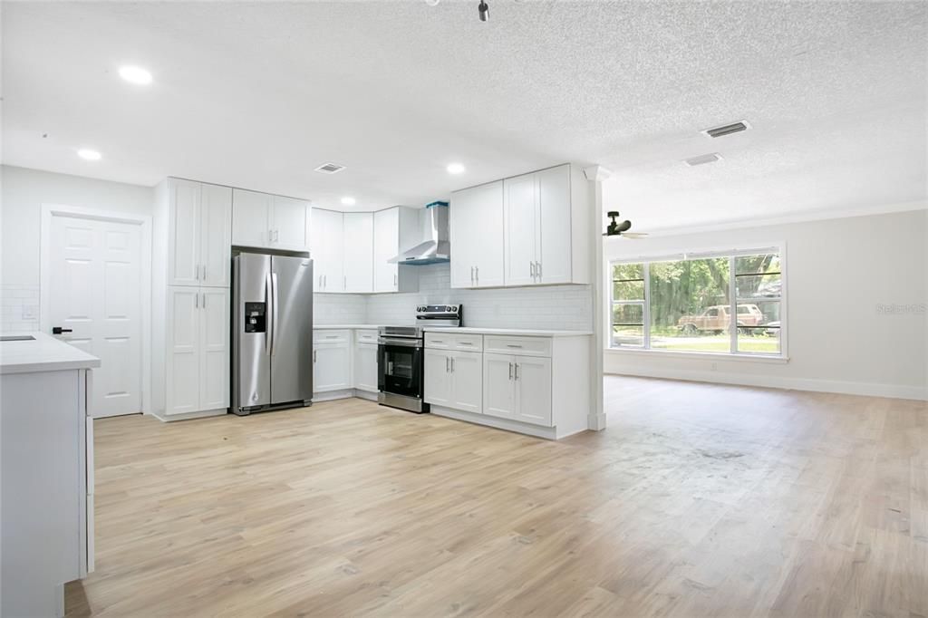 En Venta: $440,000 (4 camas, 2 baños, 1634 Pies cuadrados)