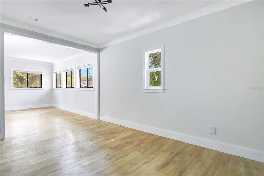 En Venta: $440,000 (4 camas, 2 baños, 1634 Pies cuadrados)