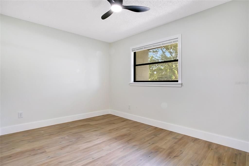 En Venta: $440,000 (4 camas, 2 baños, 1634 Pies cuadrados)