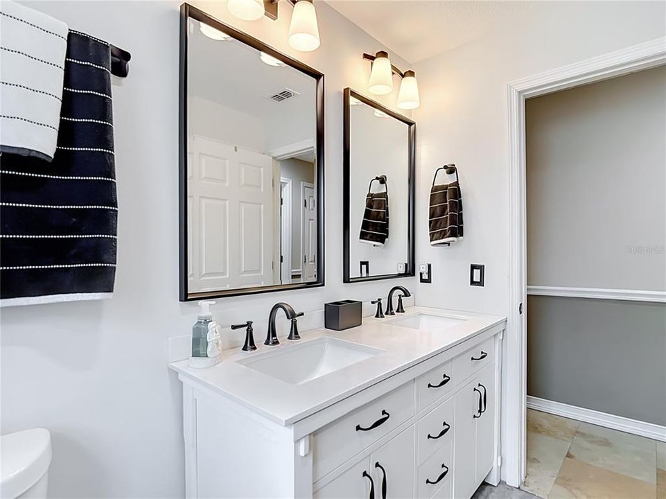En Venta: $359,000 (3 camas, 2 baños, 1864 Pies cuadrados)