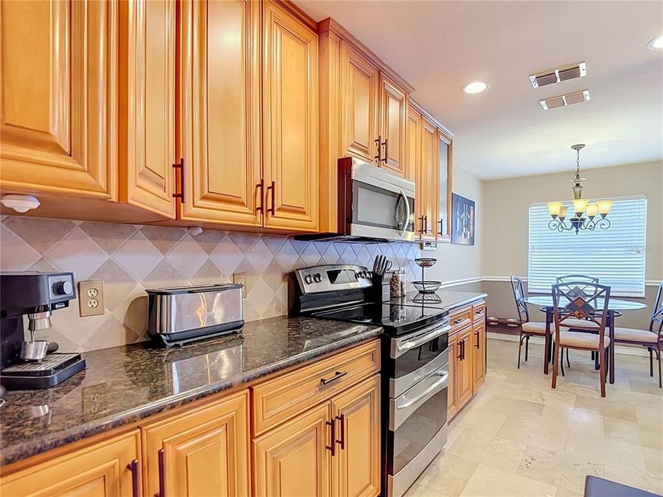 En Venta: $359,000 (3 camas, 2 baños, 1864 Pies cuadrados)