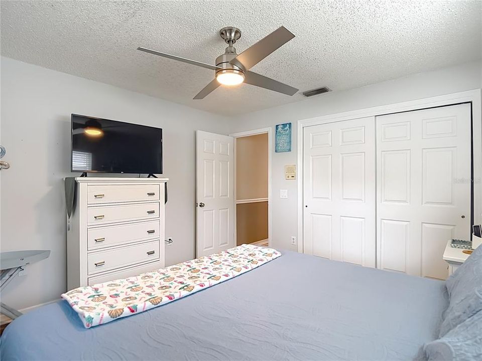 En Venta: $359,000 (3 camas, 2 baños, 1864 Pies cuadrados)