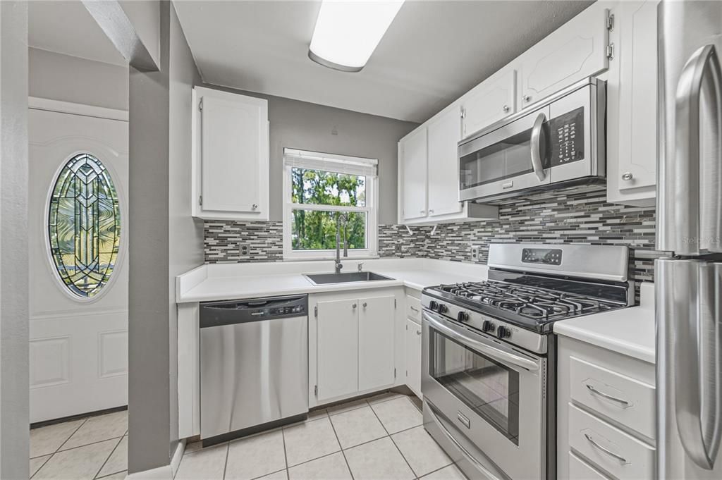 En Venta: $90,500 (2 camas, 2 baños, 1378 Pies cuadrados)