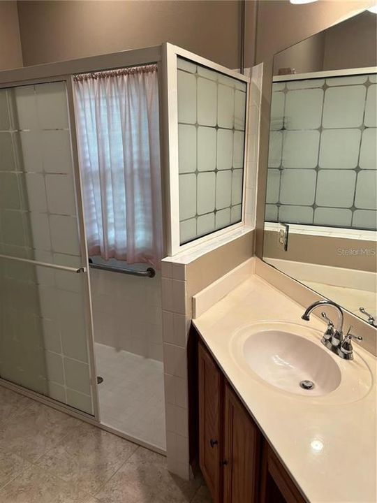 В аренду: $2,000 (2 спален, 2 ванн, 1474 Квадратных фут)
