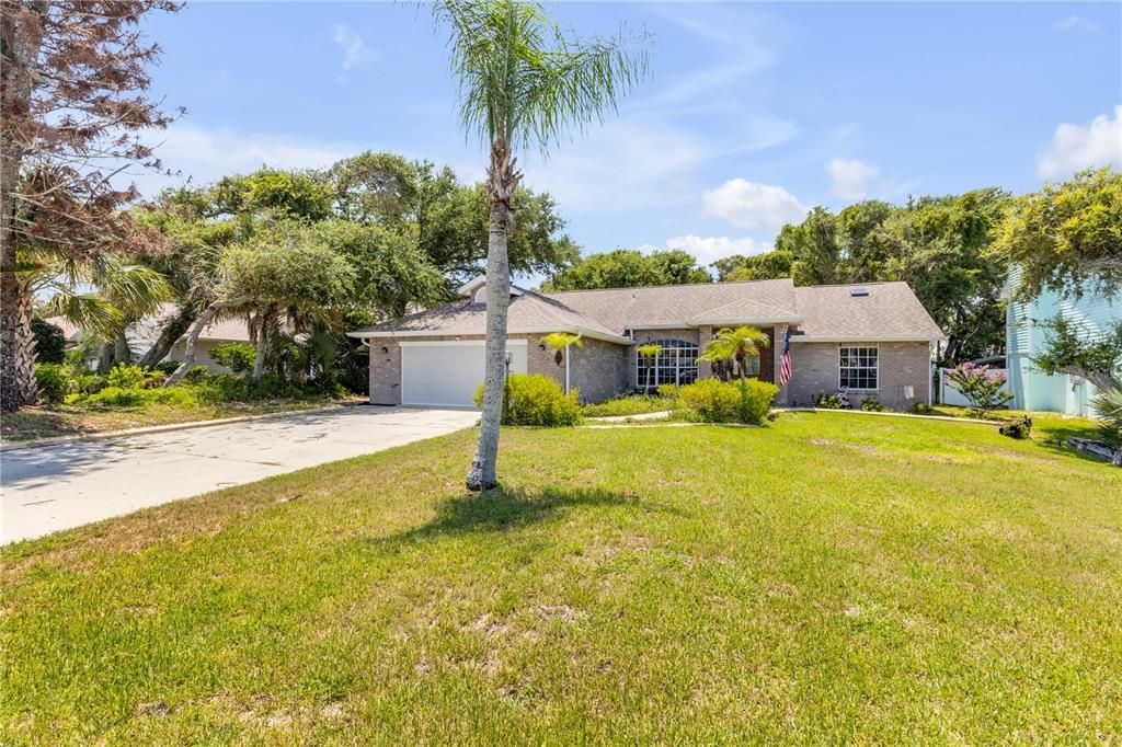 En Venta: $850,000 (3 camas, 2 baños, 2064 Pies cuadrados)