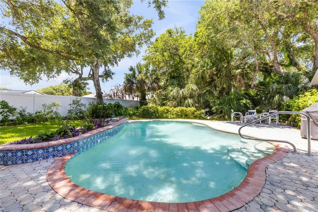 En Venta: $850,000 (3 camas, 2 baños, 2064 Pies cuadrados)