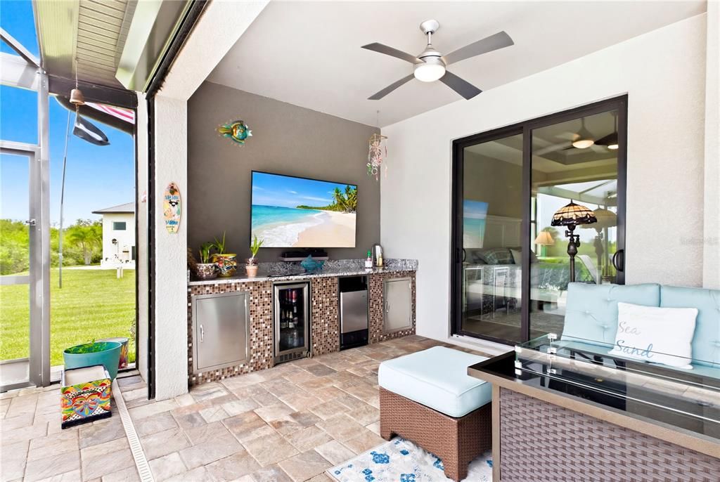 Active With Contract: $749,900 (3 beds, 2 baths, 2215 Square Feet)