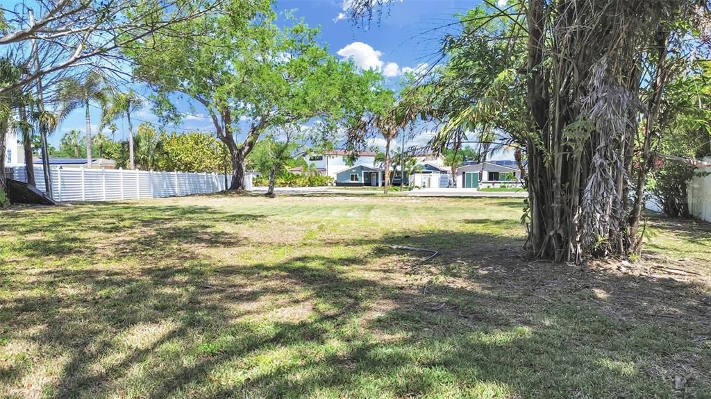 En Venta: $579,000 (0.36 acres)
