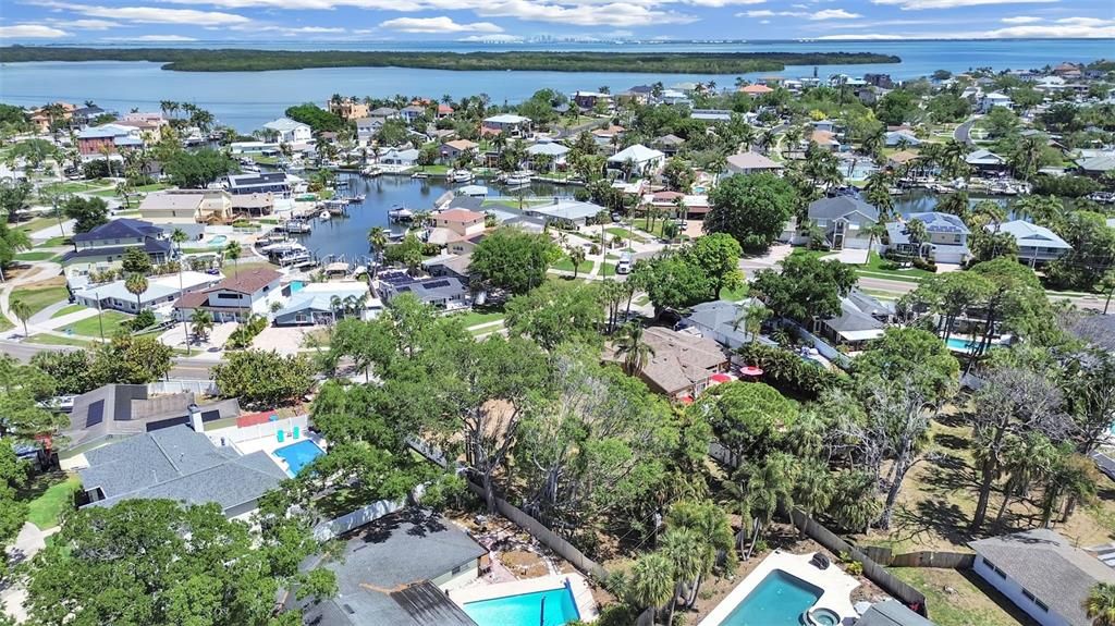 En Venta: $579,000 (0.36 acres)