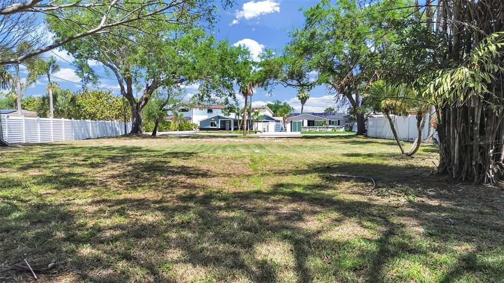 En Venta: $579,000 (0.36 acres)