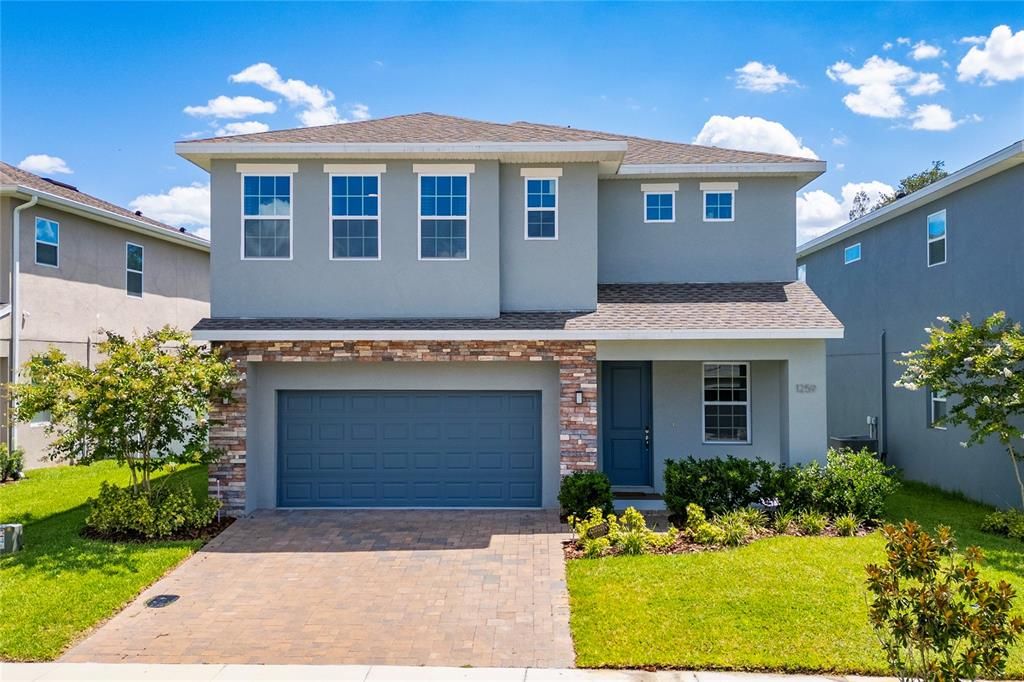 En Venta: $549,900 (4 camas, 3 baños, 2687 Pies cuadrados)