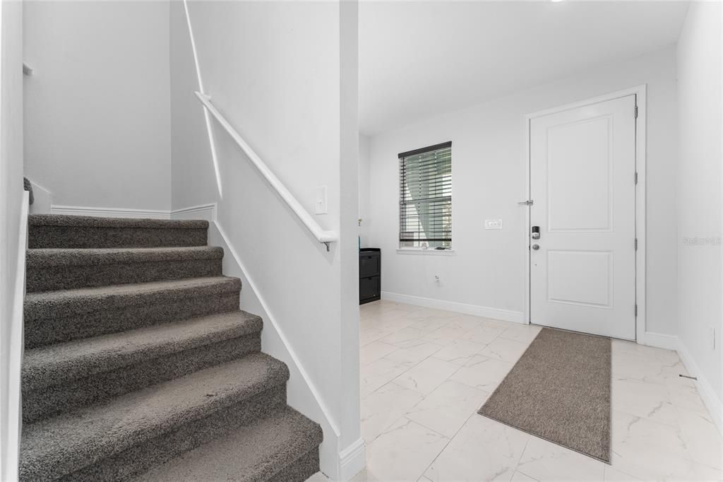 En Venta: $549,900 (4 camas, 3 baños, 2687 Pies cuadrados)