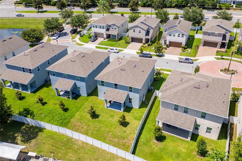 En Venta: $549,900 (4 camas, 3 baños, 2687 Pies cuadrados)